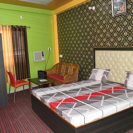 Hotel Mountain View And Rooftop Restaurant Pithorāgarh المظهر الخارجي الصورة