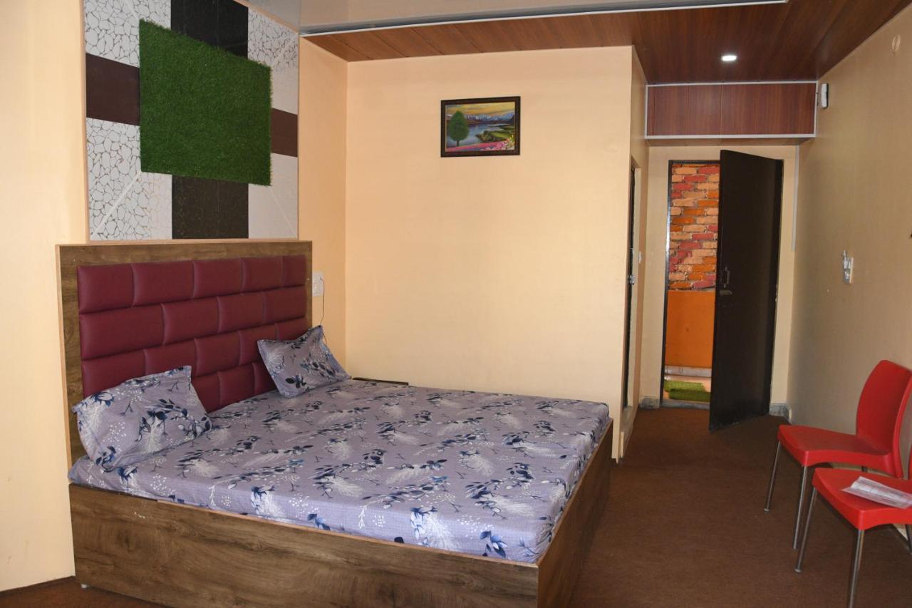 Hotel Mountain View And Rooftop Restaurant Pithorāgarh المظهر الخارجي الصورة